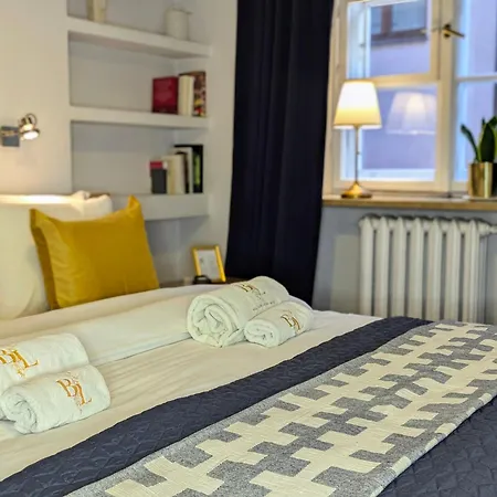 Bella Luna Luxury - Spacious 1br In Old Town * Varsó