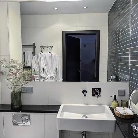 Appartement Bella Luna Luxury - Spacious 1br In Old Town Warschau