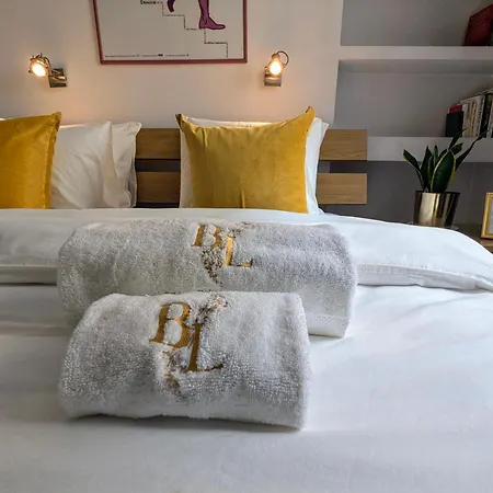 Bella Luna Luxury - Spacious 1br In Old Town Lägenhet