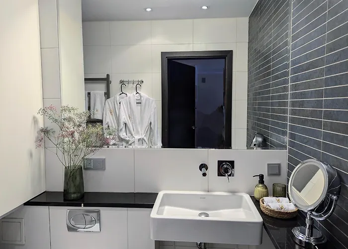 Apartment Bella Luna Luxury - Spacious 1br In Old Town Warsaw