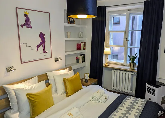 Bella Luna Luxury - Spacious 1br In Old Town