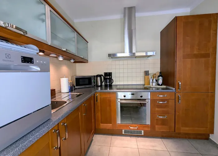 Bella Luna Luxury - Spacious 1br In Old Town *