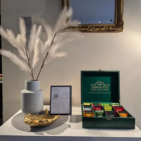 Bella Luna Luxury - Spacious 1br In Old Town * Варшава